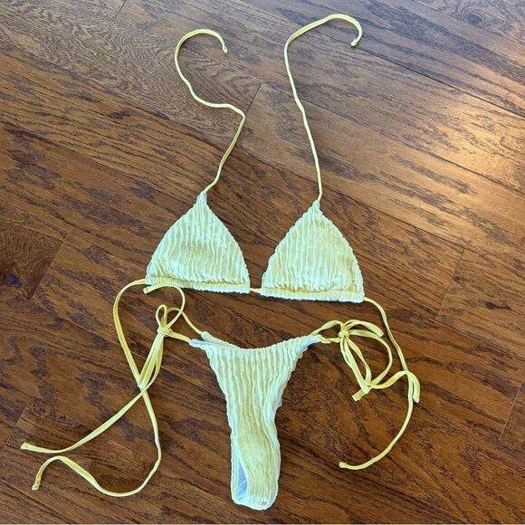 Yellow Bikini set - Picture 2 of 2